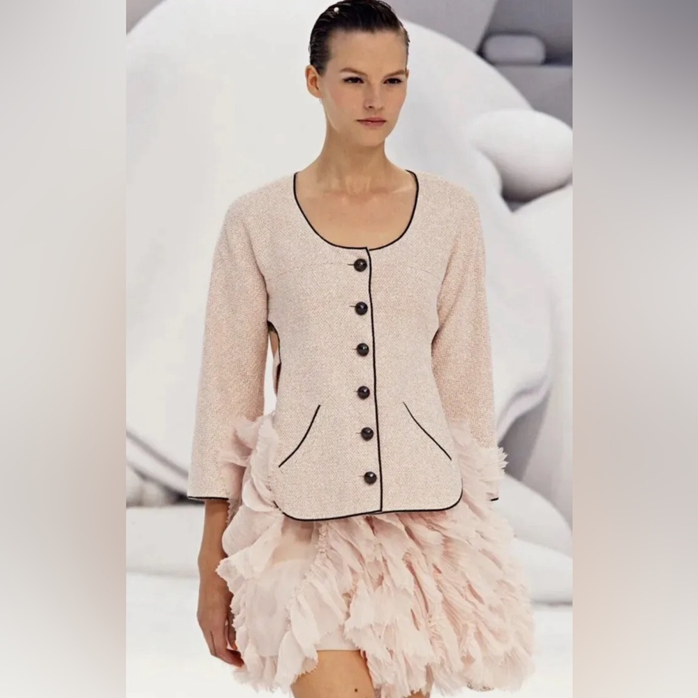 Chanel Tweed Jacket 38